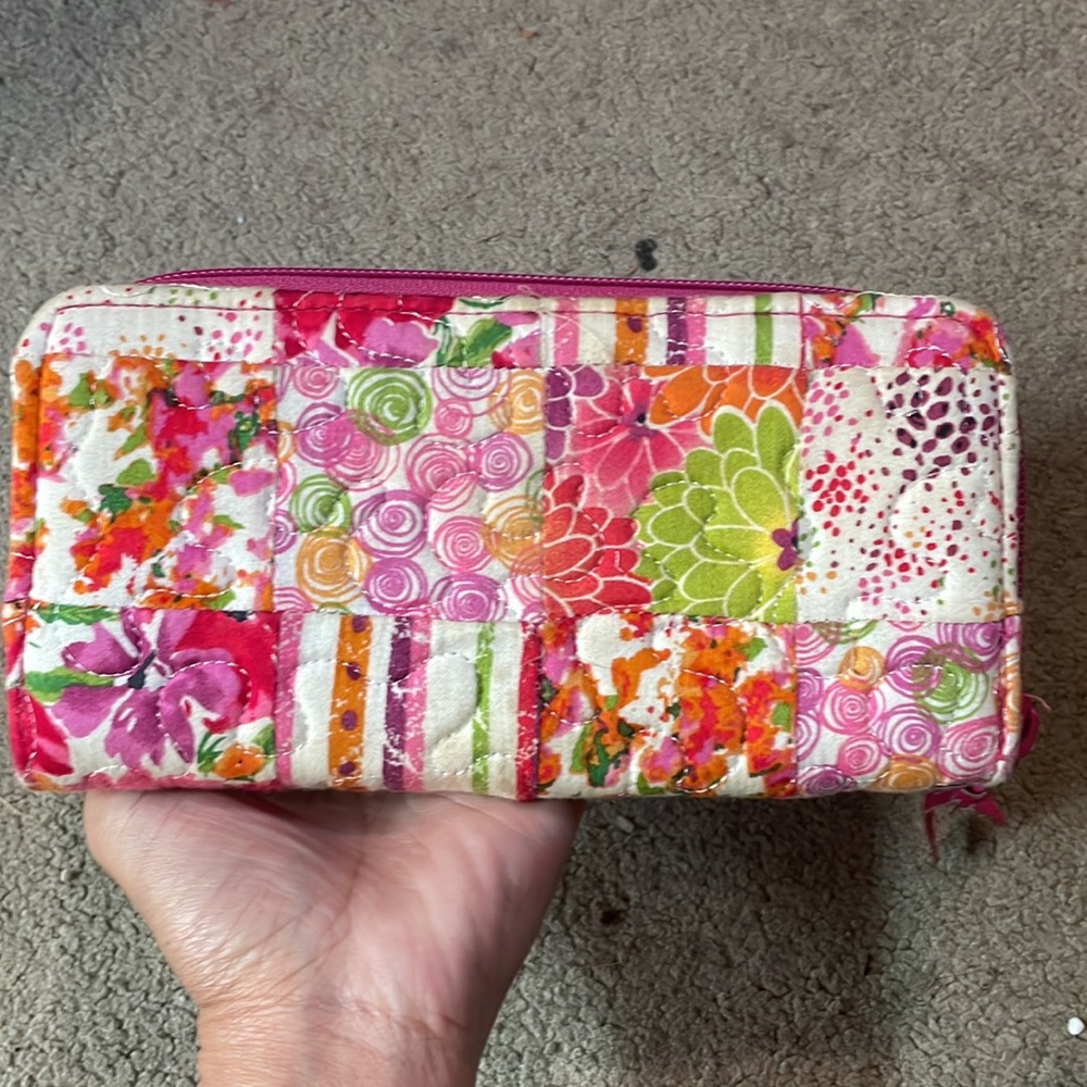 Donna Sharp Colorful Floral Patchwork Women's Wal… - image 4